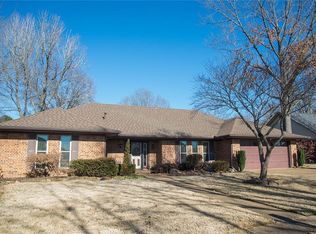 10409 Meandering Ct, Fort Smith, AR 72903