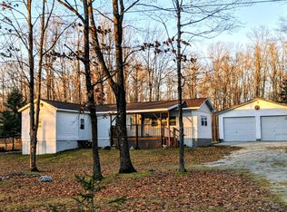 2154 W Chard Rd, Hessel, MI 49745