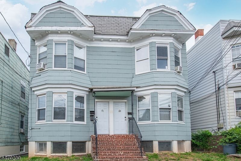 1st image of 69-71 Harrison Ave #2R