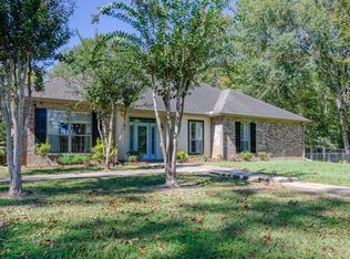 17135 Charlton Rd, Baker, LA 70714