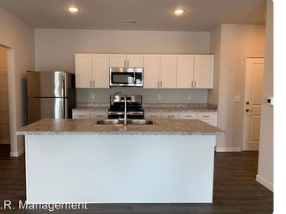 1st image of 85 S Kansas Ave Unit 204
