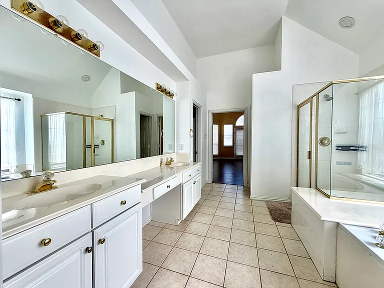 525 Salisbury Dr — Photo 22