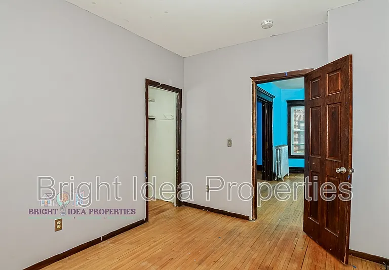 2104 Emerson Ave S #2 — Photo 22