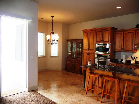 Dining area with alcove for hutch