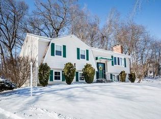 46 Lisa Ln, Methuen, MA 01844