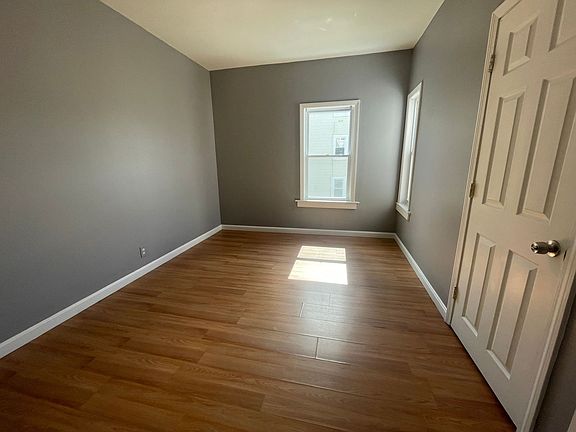 4th image of 77 Fox St APT 2