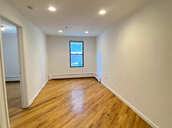 409 1st Street image 1 of 10