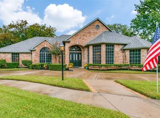 1525 Forest Meadows Ct, Bedford, TX 76021