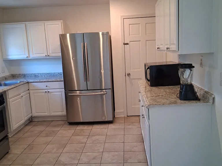 6921 Floyd Ave — Photo 9