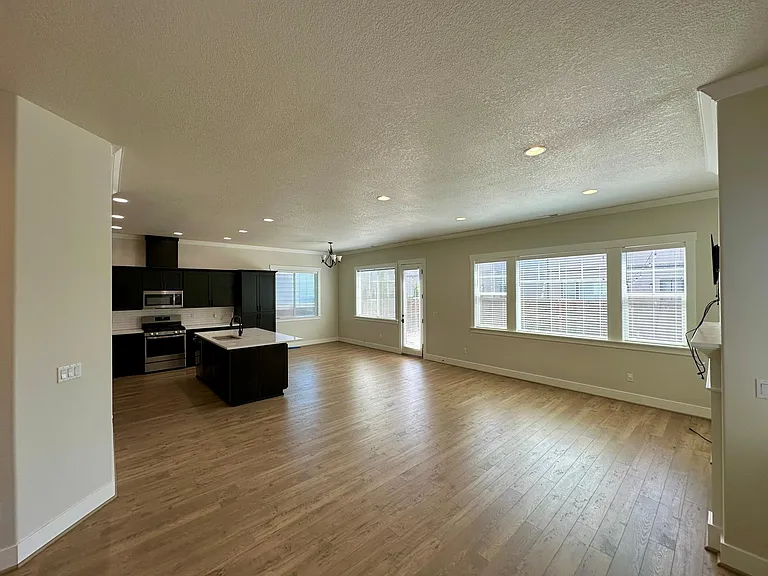 29054 NW Keenon St — Photo 10