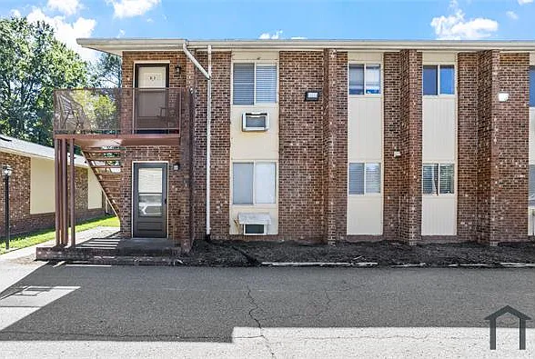 2 bed, $1,650 — Photo 3