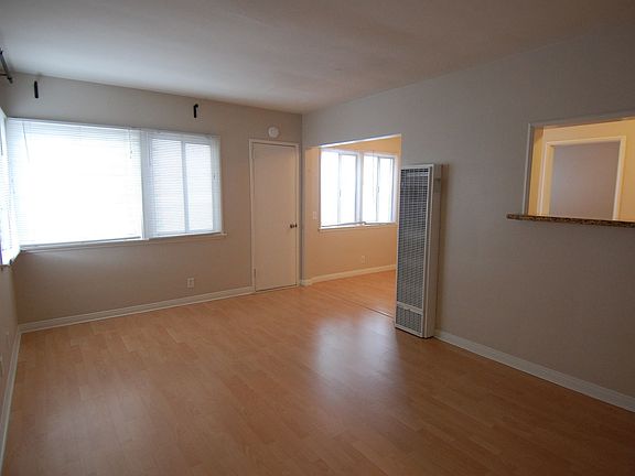 5th image of 103-105 Avenida Aragon #B
