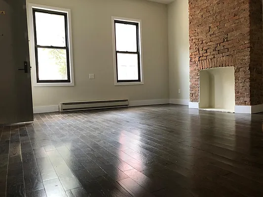 Rented by ERNY LLC | media 10