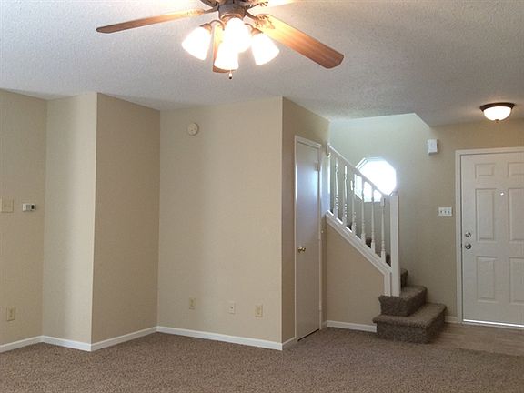2nd image of 11889 Brocket Cir