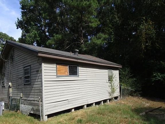 2nd image of 194 Ida Duncan Rd
