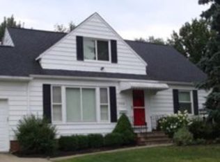 5836 Circle Dr, Mayfield, OH
