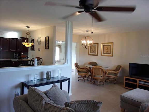5th image of 644 Oakmont Ave