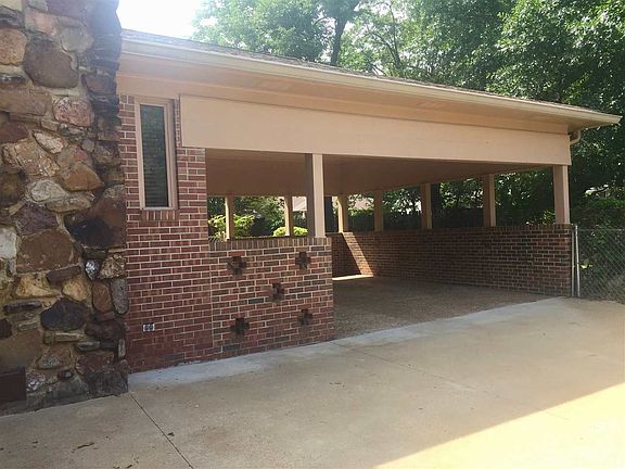 4th image of 819 W Forest Ave