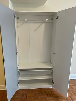 Rented by Karten Real Estate Services LLC | media 7