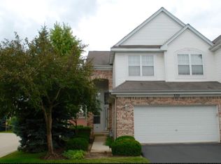 352 Bay Dr, Itasca, IL 60143