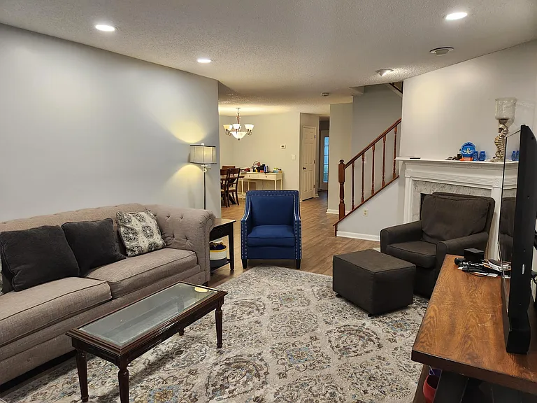 15 Cameo Ct — Photo 4