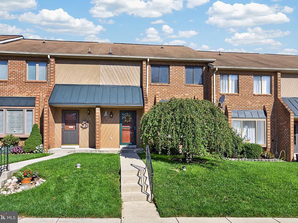 1st image of 122 Pembroke Ct