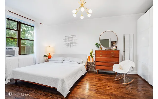 Sold by Douglas Elliman | media 13