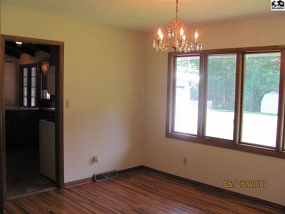 4th image of 1514 Brookwood Dr
