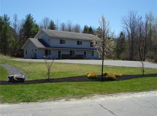 51 Pelton Hill Rd, Manchester, ME 04351