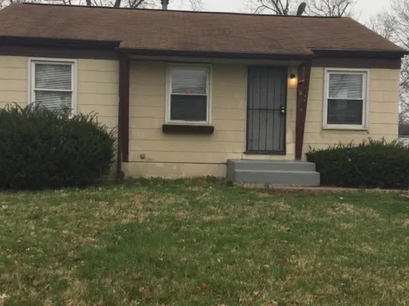 10447 Balmoral Dr, Saint Louis, MO 63137