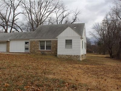 10831 Holmes Rd, Kansas City, MO, 64131