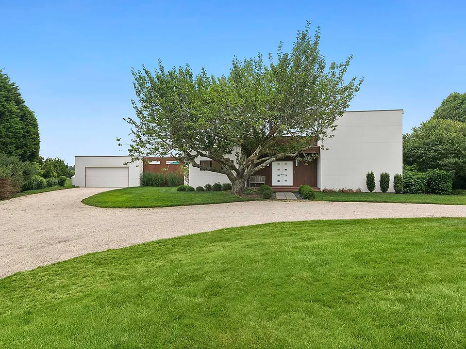 83 Pauls Ln