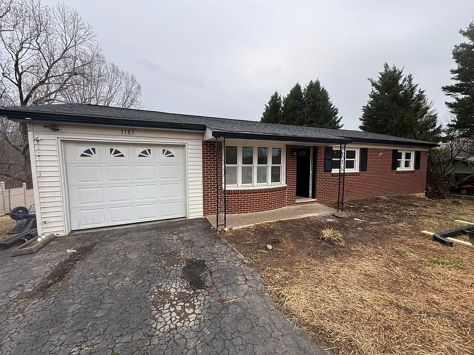 1185 Afton Rd