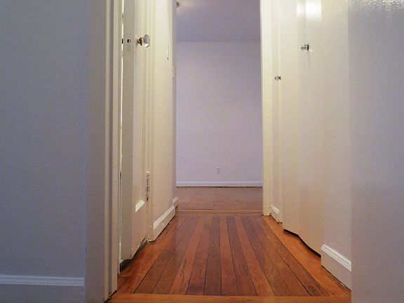 4th image of 61 Carmine St APT 5b