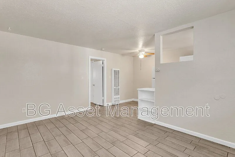 1 bed, 1.0 bath, 520 sqft, $1,065 — Photo 4
