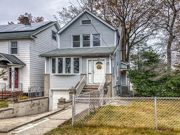 3rd image of 431 Kimball Ave
