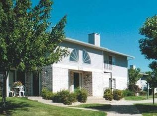 9 Summerview Ct APT B, Madison, WI 53704