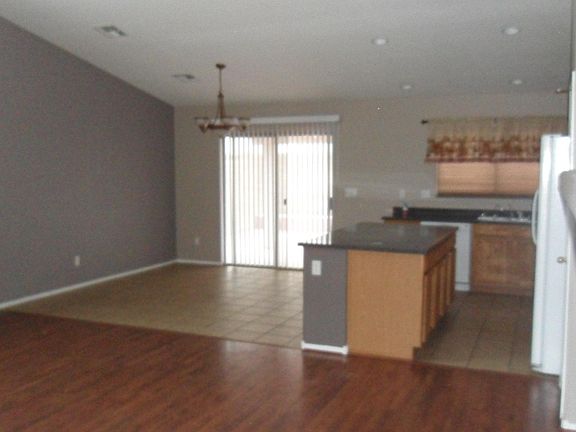 3rd image of 413 Cactus Sands Ave