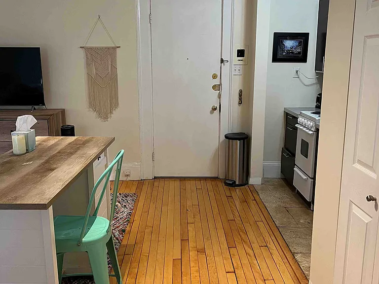 465 Park Dr #4 — Photo 8