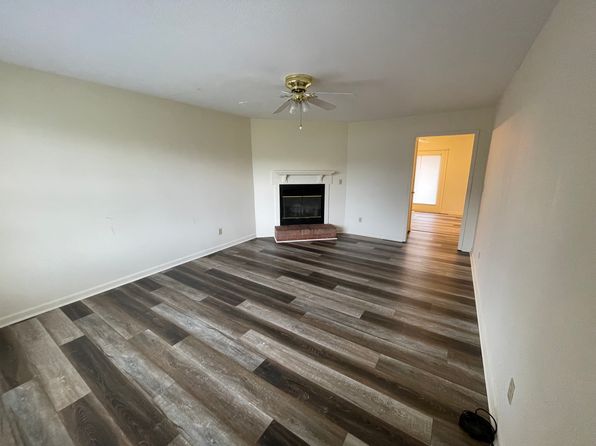 627 Princeton Dr #B, Elizabethtown, KY 42701