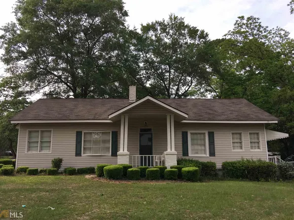 1009 Highland Ave, Dublin, GA 31021