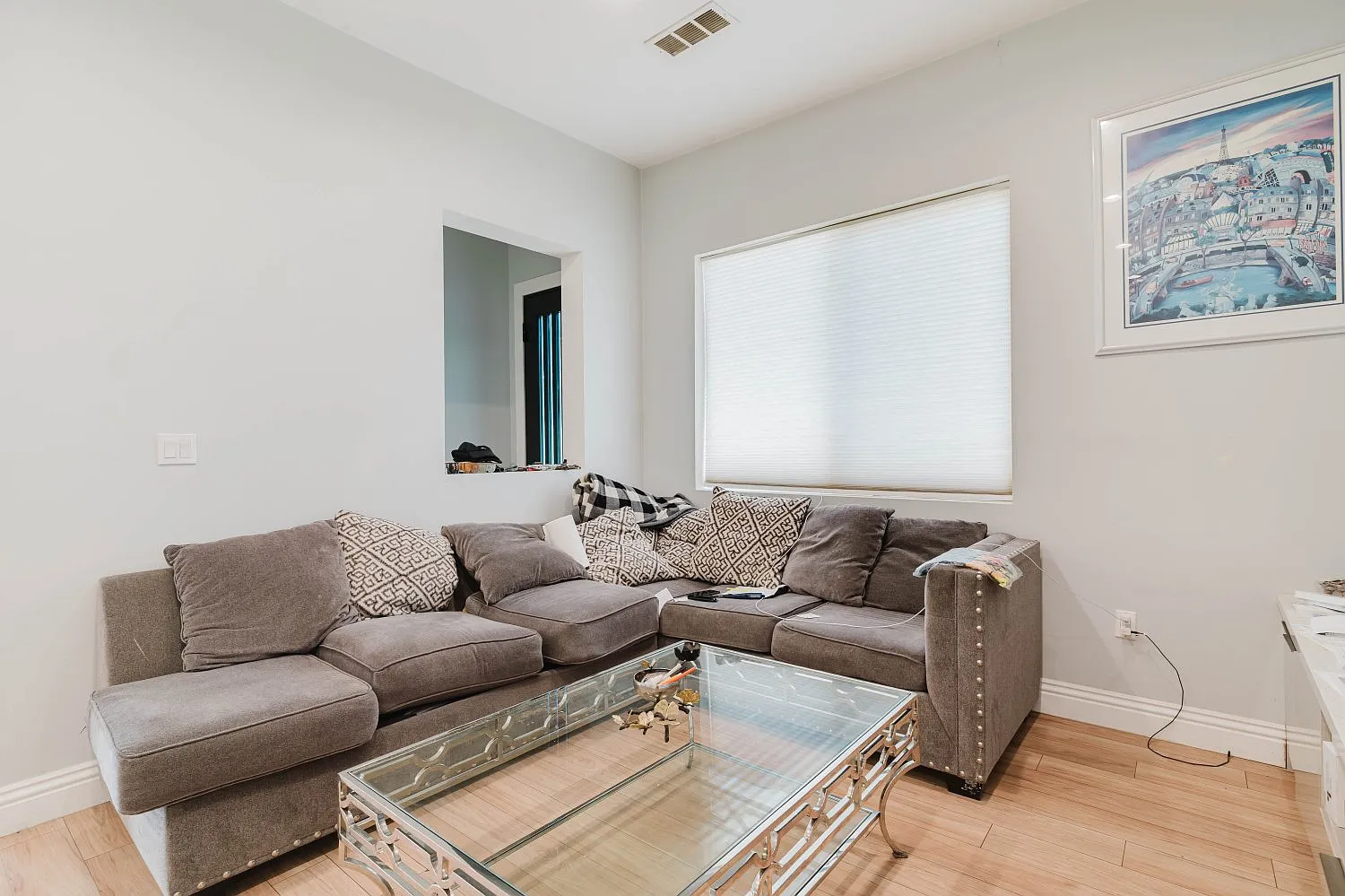 3 bed, 1200 sqft, $3,800 — Photo 4