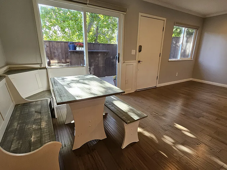 5380 Lake Lindero Dr — Photo 4