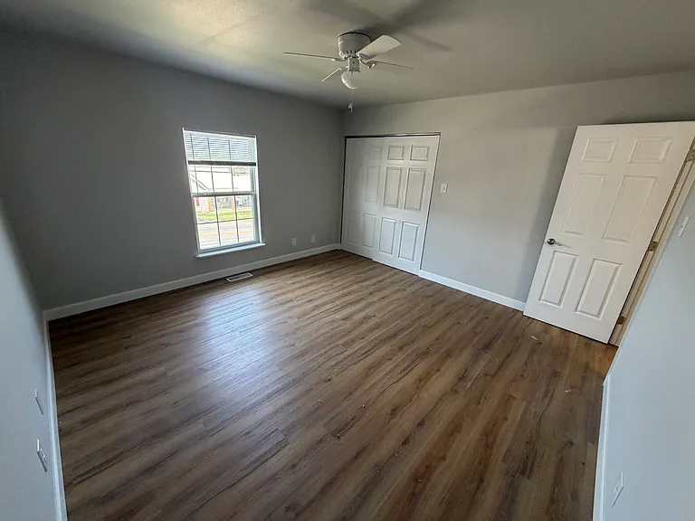 719 Benham St #719 — Photo 8