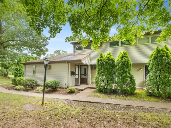 165 South Street #16, Vernon, CT 06066