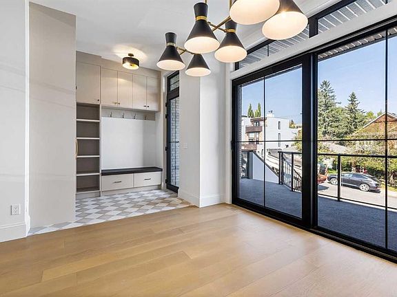 5th image of 2011 N 28th Ave SW