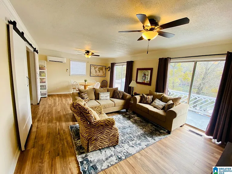 992 Clear Creek Dr — Photo 32