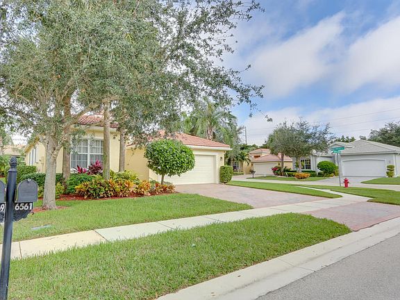 3rd image of 6561 Camarillo Terrace Ln