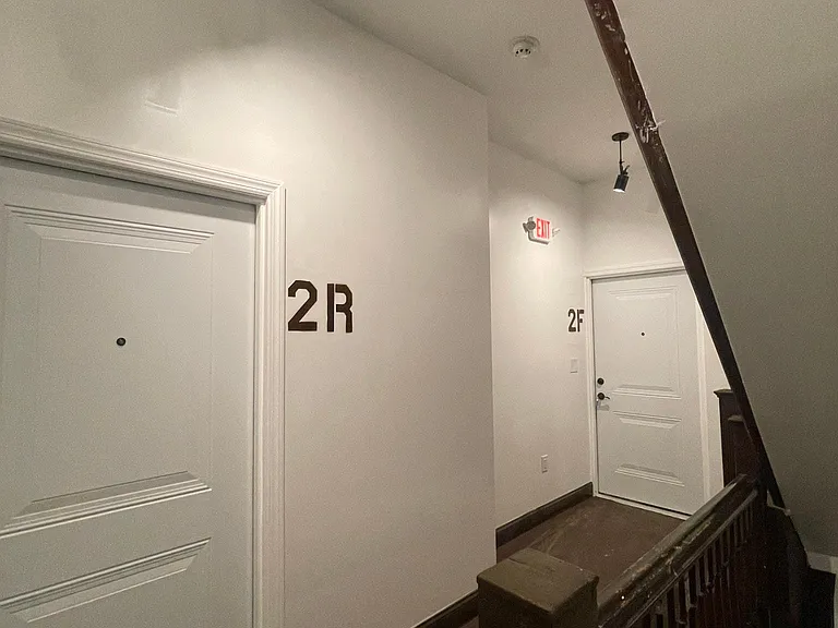 920 S 49th St #2R — Photo 6