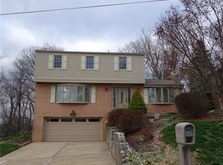 1013 Holly Lynne Dr, Pittsburgh, PA 15236